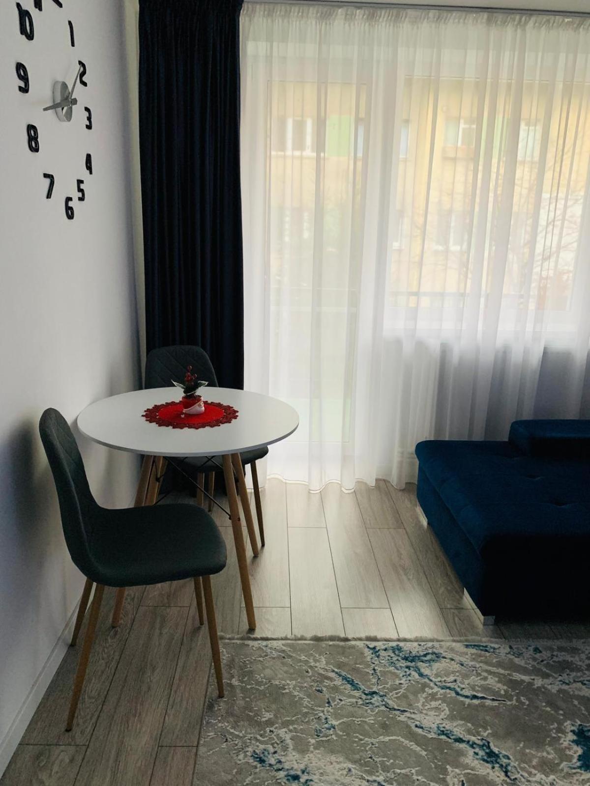 Rose Apartment Пьятра-Нямц Экстерьер фото